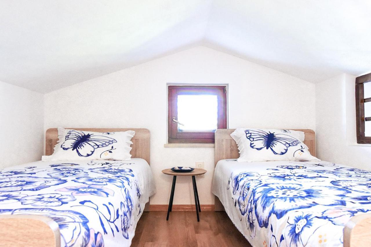 Home Away From Home Пореч Экстерьер фото